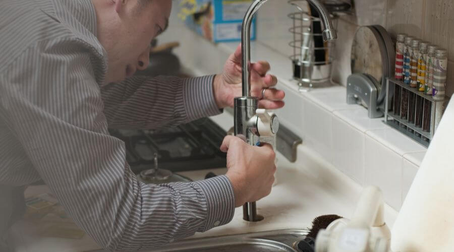 Professional bathroom faucet installation in Midlothian, IL